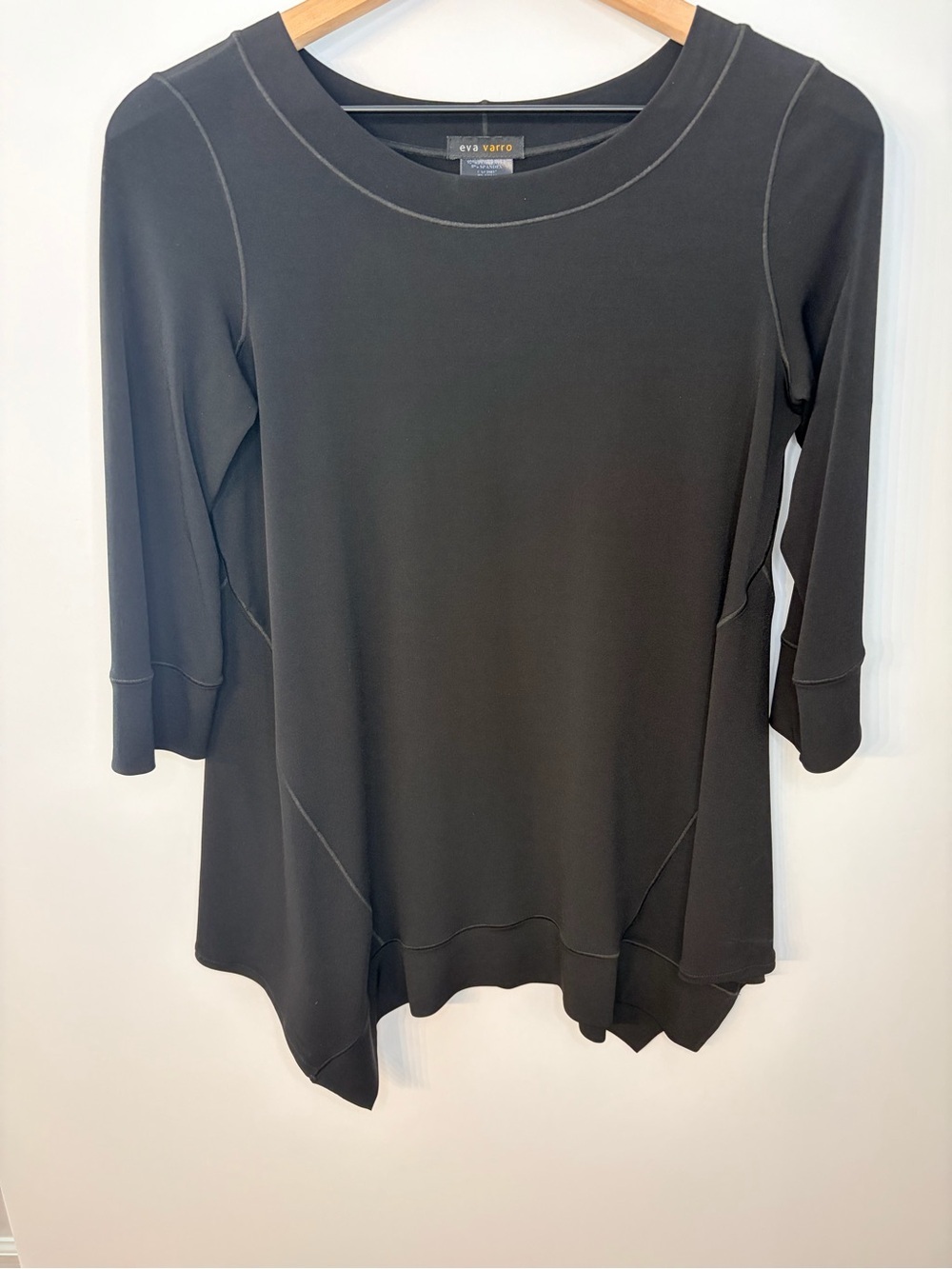 Eva Varro Women’s Black TYB Tunic with 3/4 Length Sleeves, Size XS - Picture 5 of 10